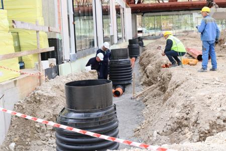 Ogled gradbišča nove Osnovne šole Frana Albrehta in seznanitev s potekom del občinskih svetnikov (66)